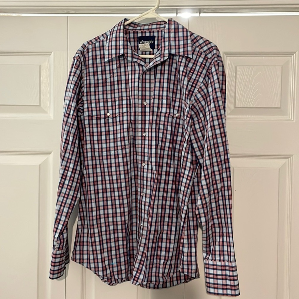 Wrangler pearl snap button up